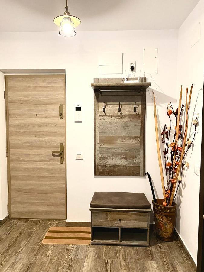 Urban Guesthouse Brasov Bagian luar foto