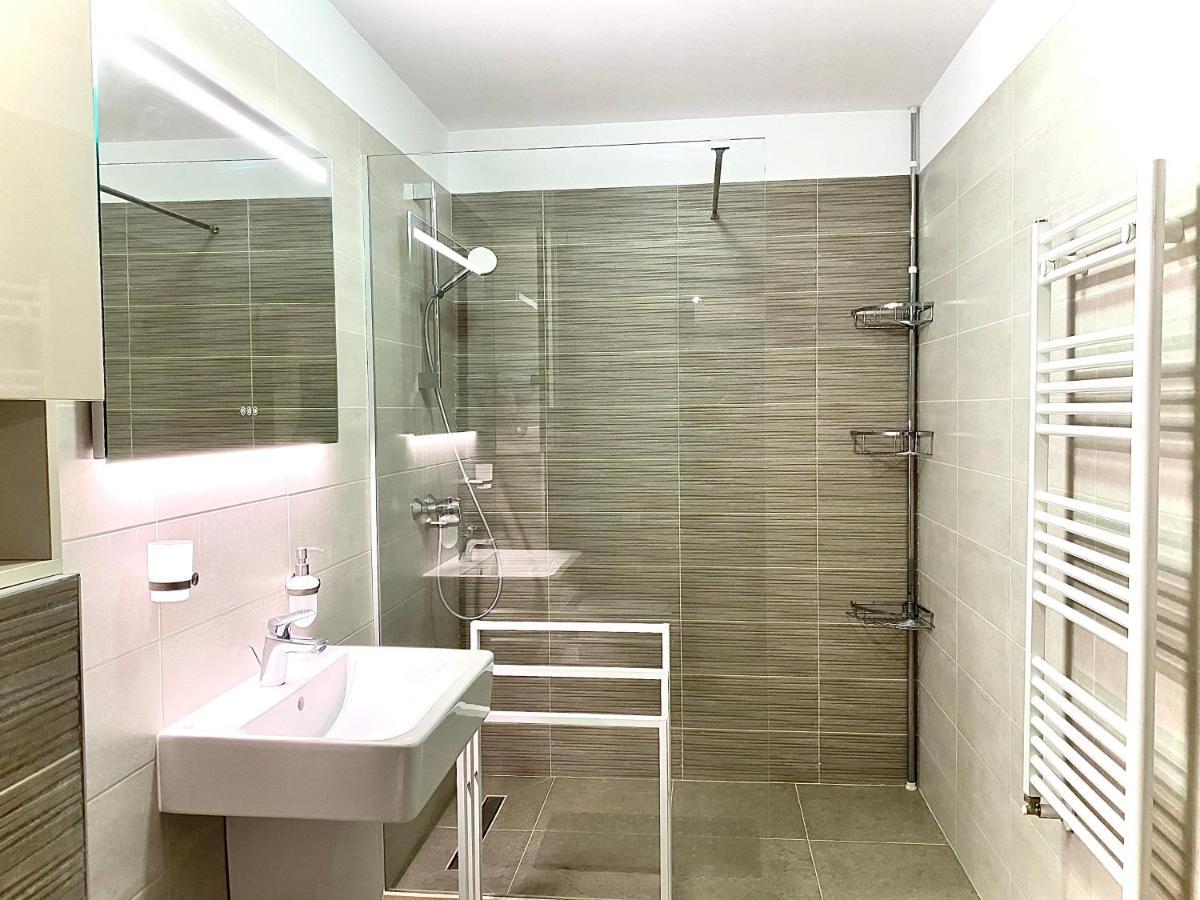 Urban Guesthouse Brasov Bagian luar foto