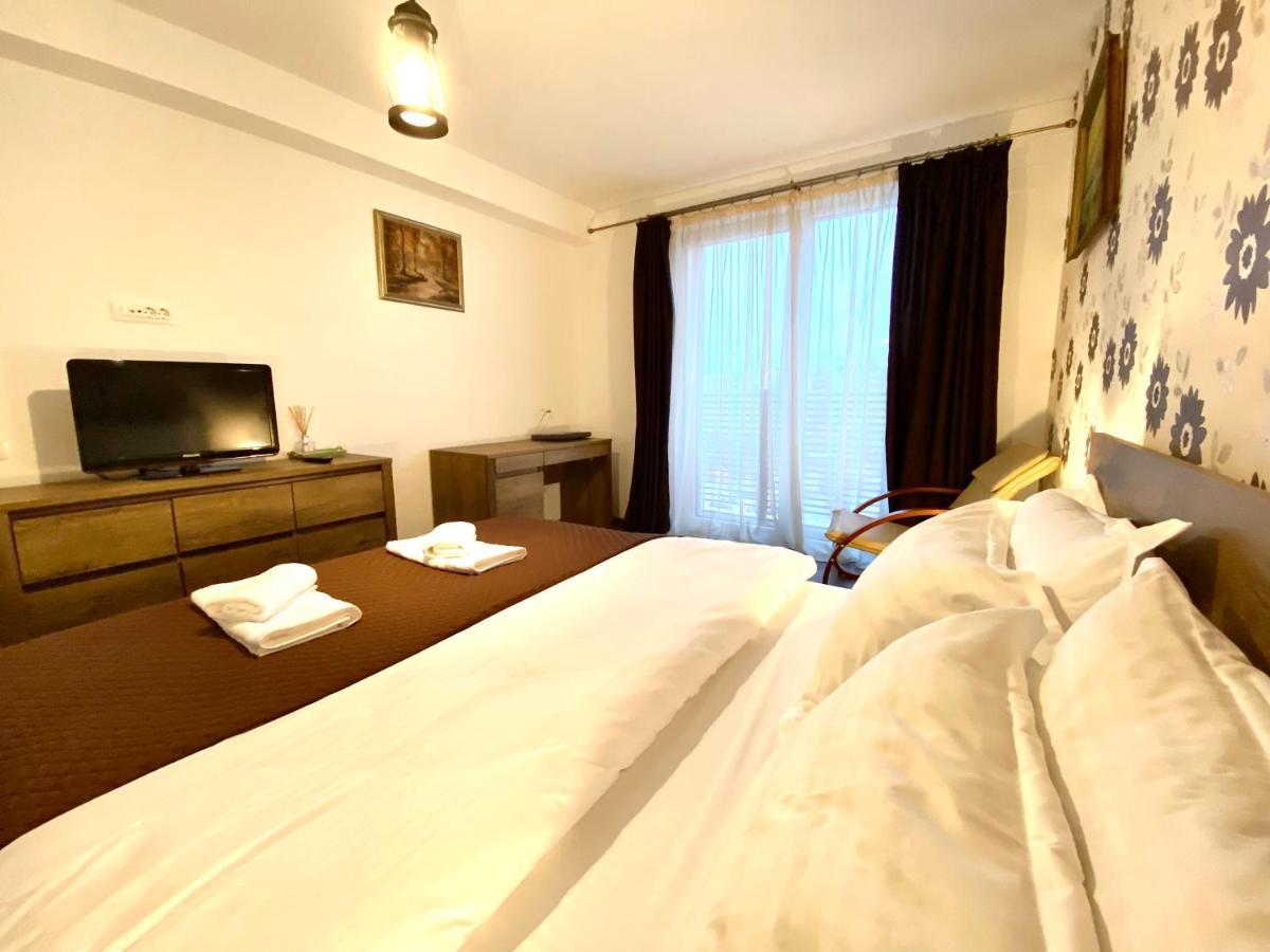 Urban Guesthouse Brasov Bagian luar foto